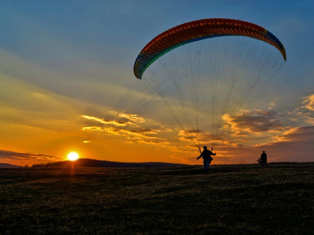 Best Paragliding Spots In India A Guide To Thrilling Adventures Zingbus