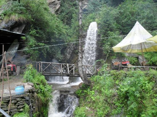 Jana waterfall Trek , Manali