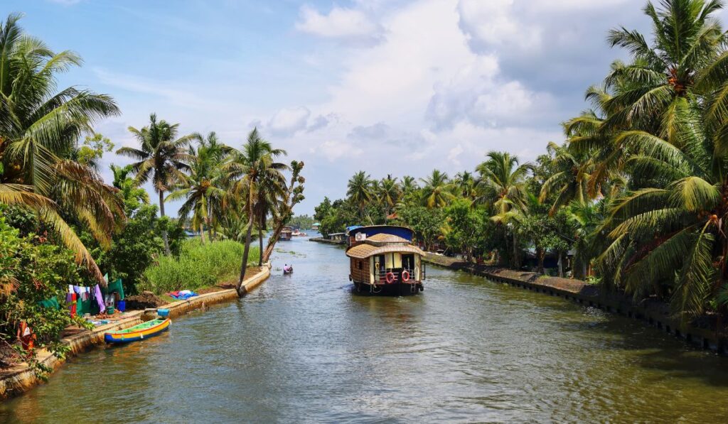 places to visit in kerala