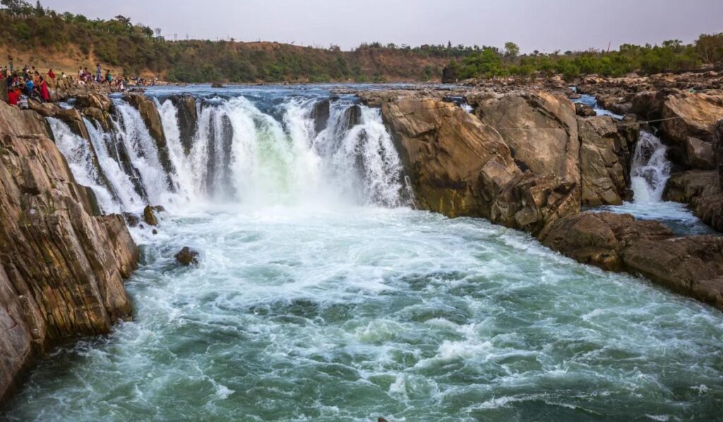 Dhuandhar Falls