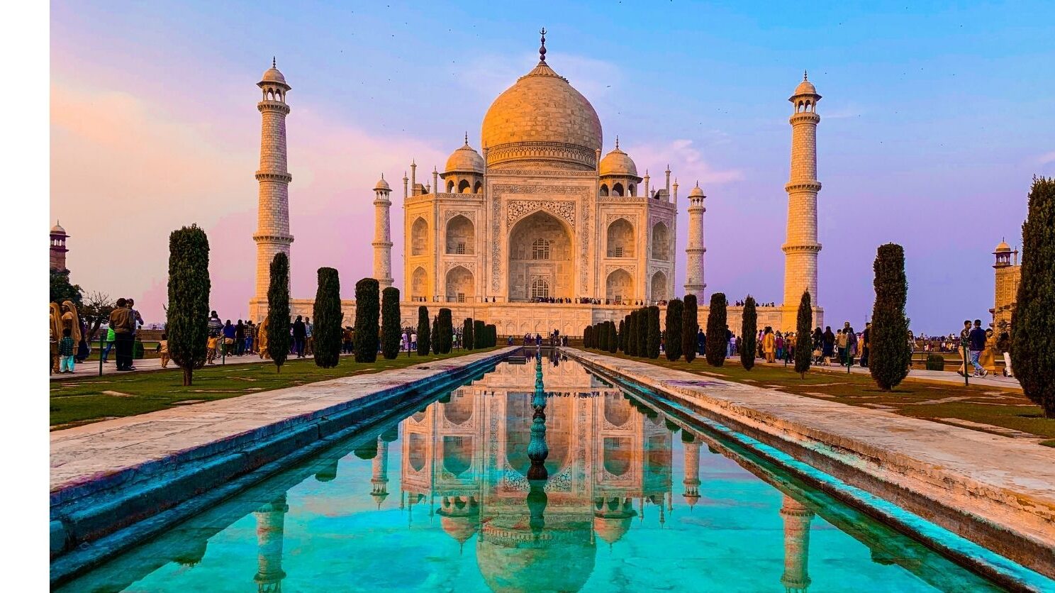 tourist places in Agra