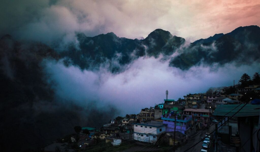 A photo of Joshimath