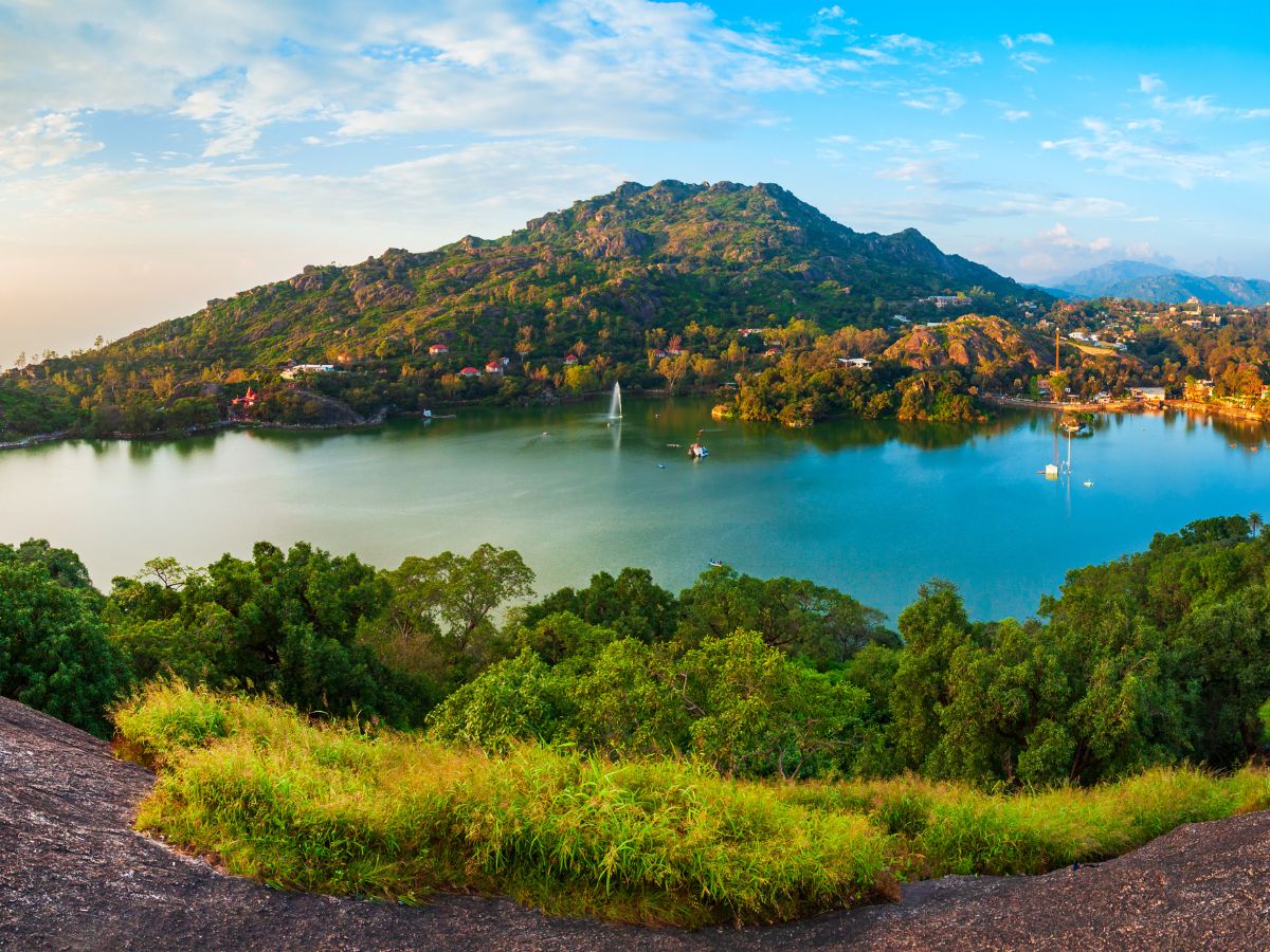 10 Best Places To Visit In Mount Abu for a Perfect Holiday