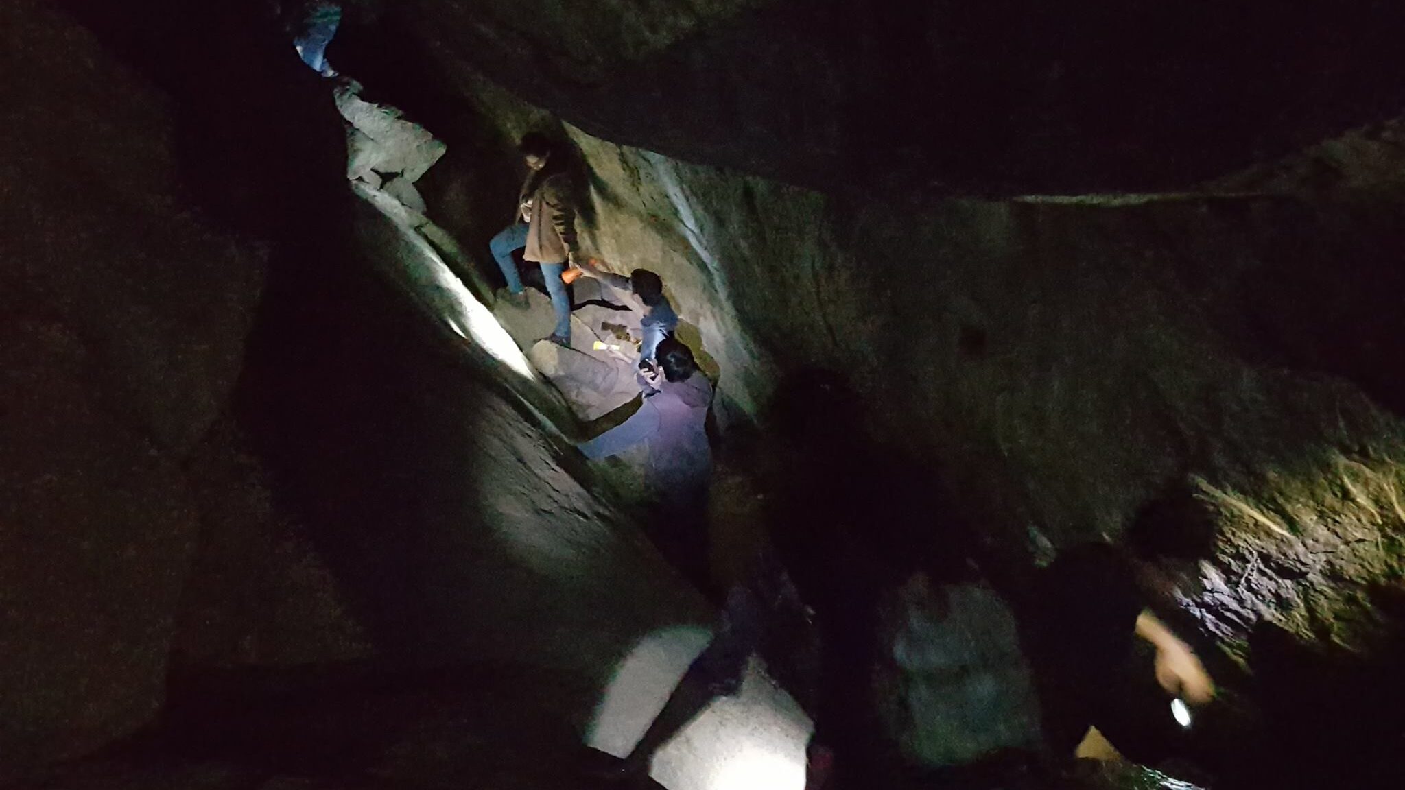 Anthargange-caves-night-trek-in-India