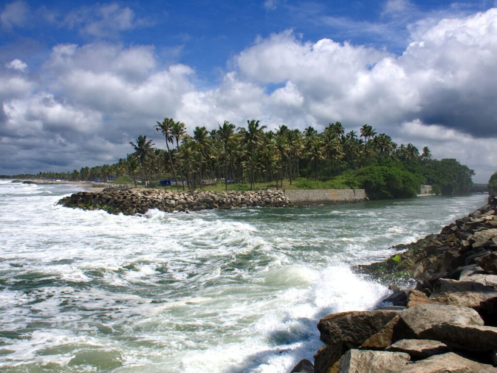 Kappil Lake and Beach