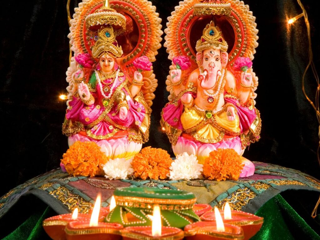 Goddess Laxmi and Lord Ganesha 