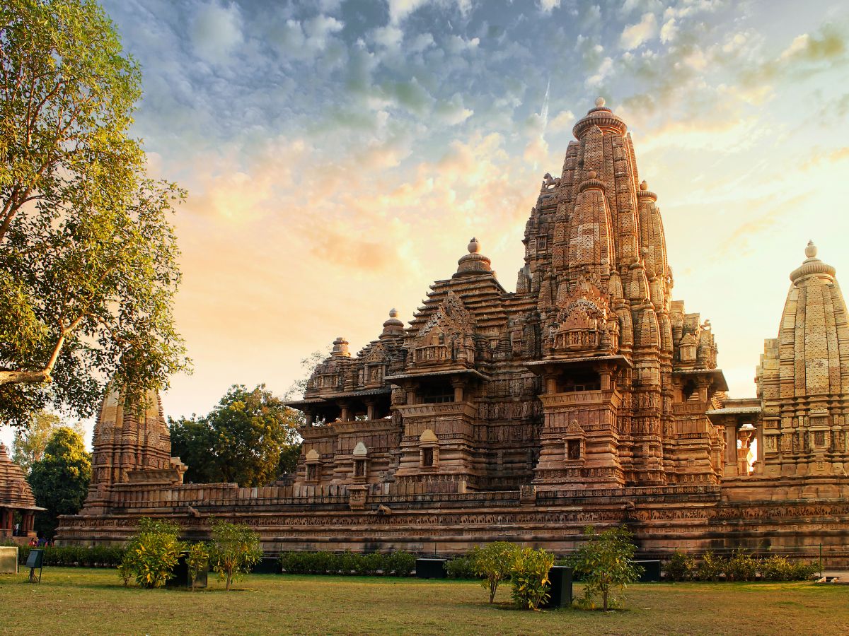 Best Places To Visit In Khajuraho – The seven wonder of India