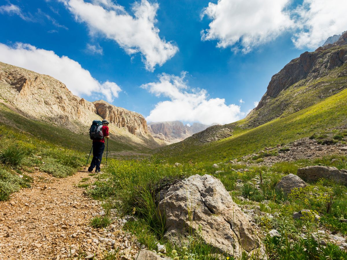 Manali Lama Dugh Trek: The Complete Guide