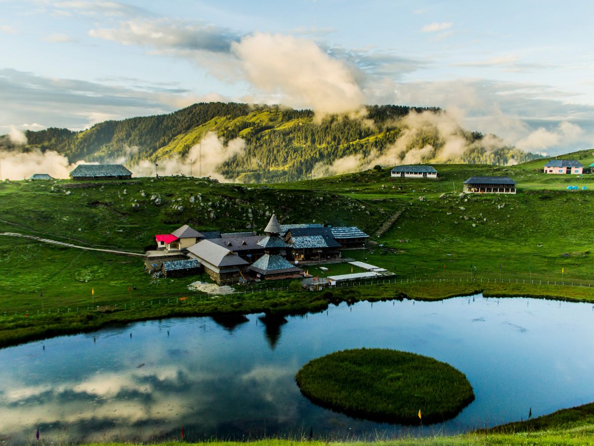 Prashar lake trek: Best time to visit, Itinerary