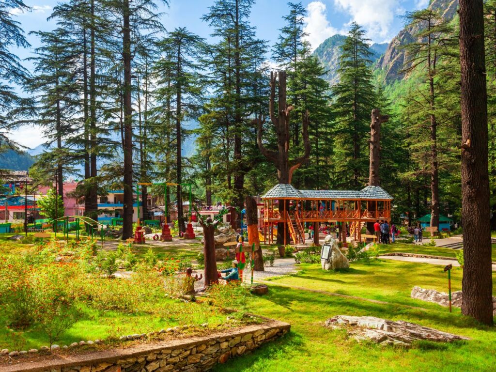 best places to visit in june in India