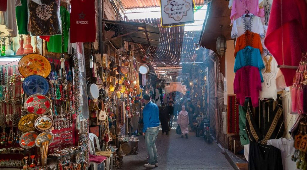 Shop In Manali