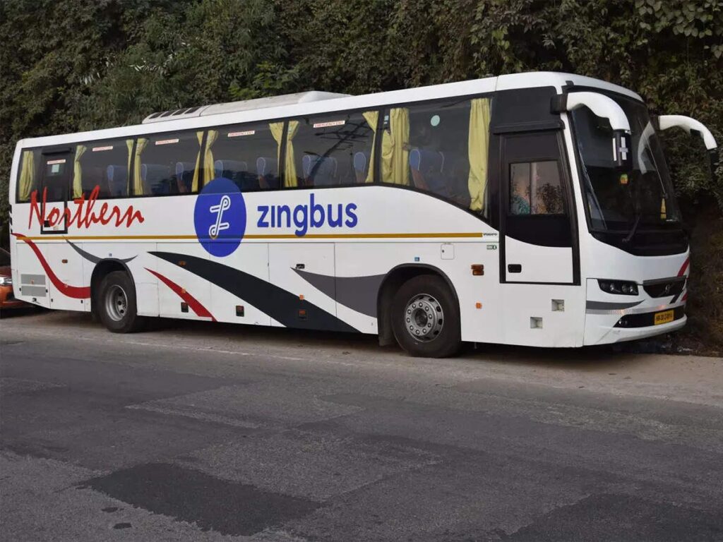 zingbus going to pick their passengers from Jamnagar to Rajkot
