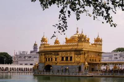 Amritsar Railway Station to Golden Temple Distance: A Pious Journey