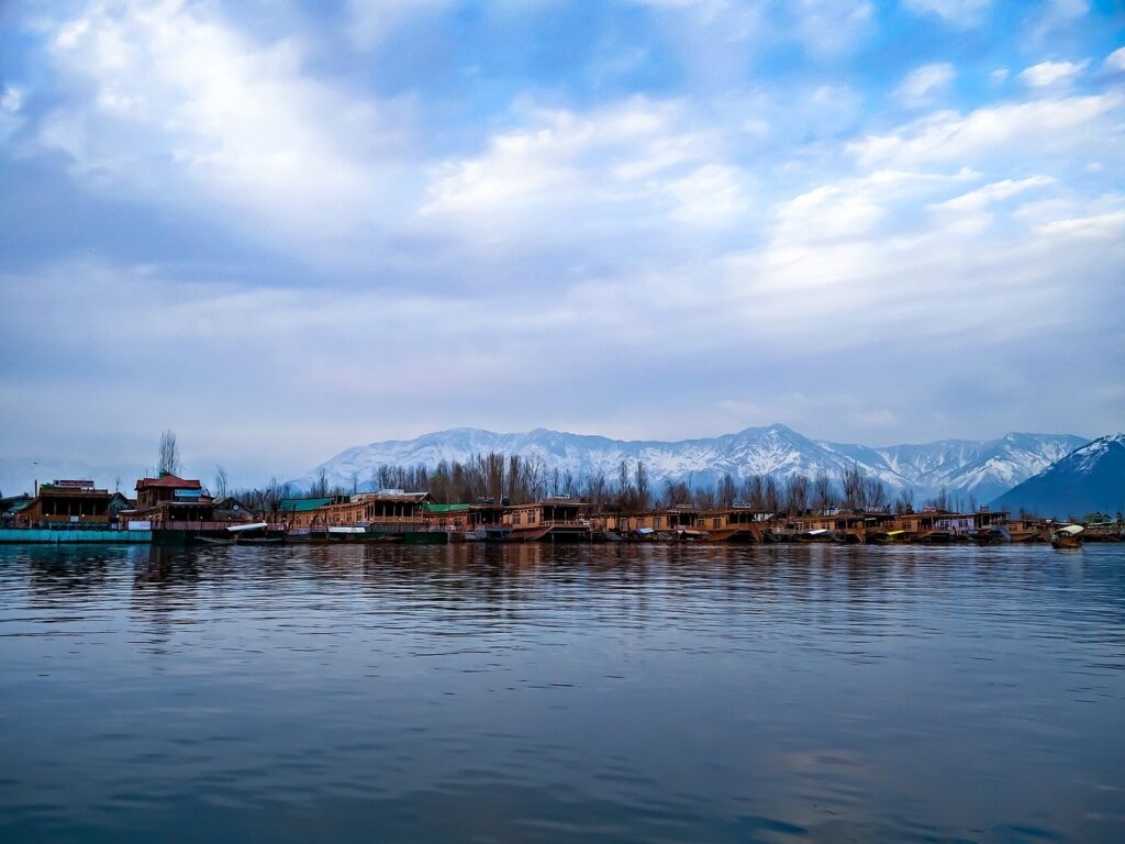 Dal-lake-Mcleodganj