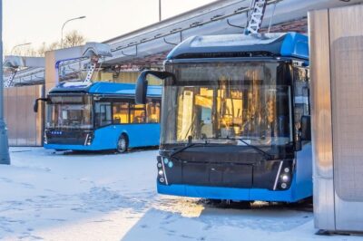 Optimizing Electric Bus Efficiency in Harsh Colder Climates: Charging Time and Efficient Energy Consumption Tips