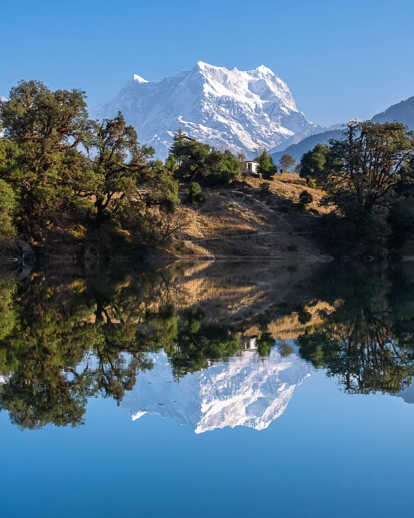 Scenic-View-of-Deoriatal-Uttarakhand-India.